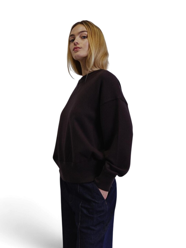 Donkerbruine turi met ronde hals Margot LS Withblack 