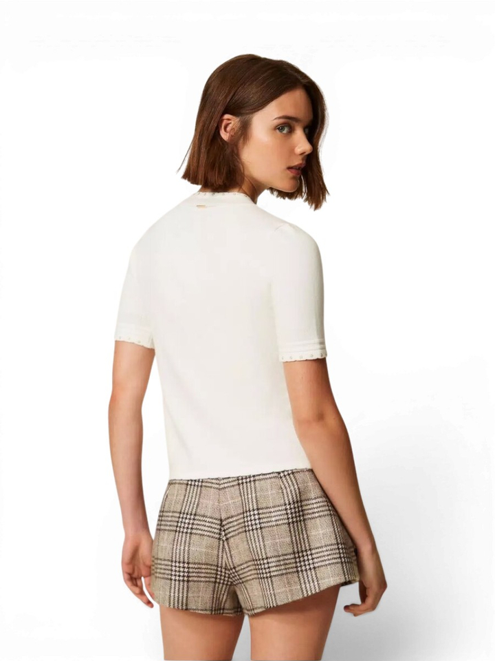 Ecrukleurige trui met geschulpte rand en studs Twinset