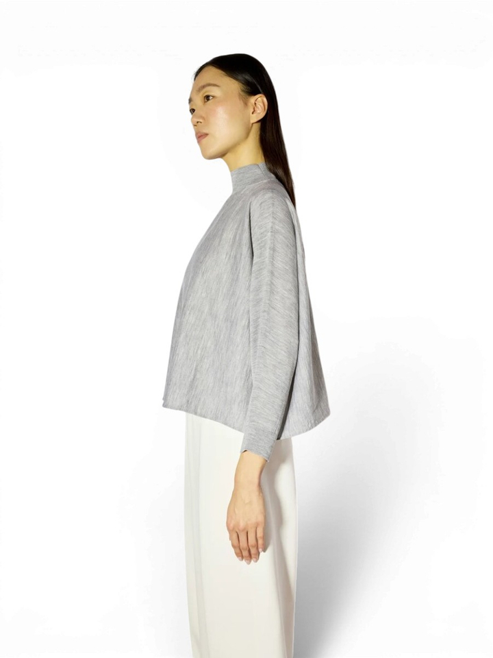 Grijze oversized wijde korte trui in wol Liviana Conti