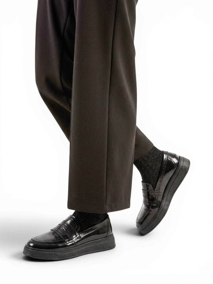 Zwarte loafer in lakleder AGL
