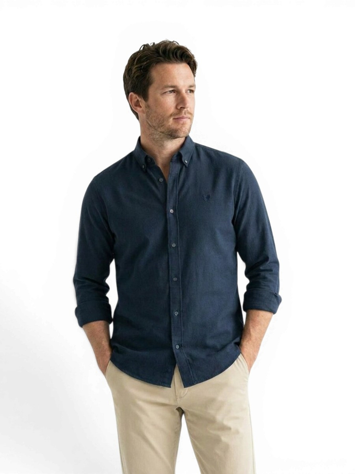 Donkerblauw hemd (regular fit) in flannel stof met lange mouwen Lyle&Scott 
