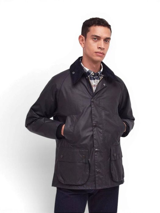 Blauwe waxedd jas met ribfluwelen kraag Barbour