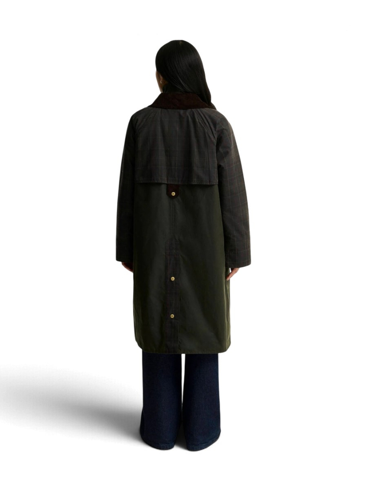 Kaki jas met geruite mouwen en ribfluwelen details Barbour 