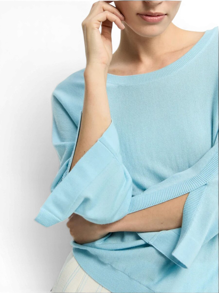 Blauwe trui fijne merinowol met split detail Zia Xandres
