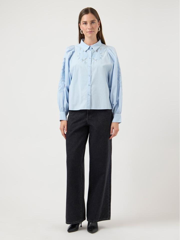 Blauwe bloes met broderie Yaszimia Y.A.S