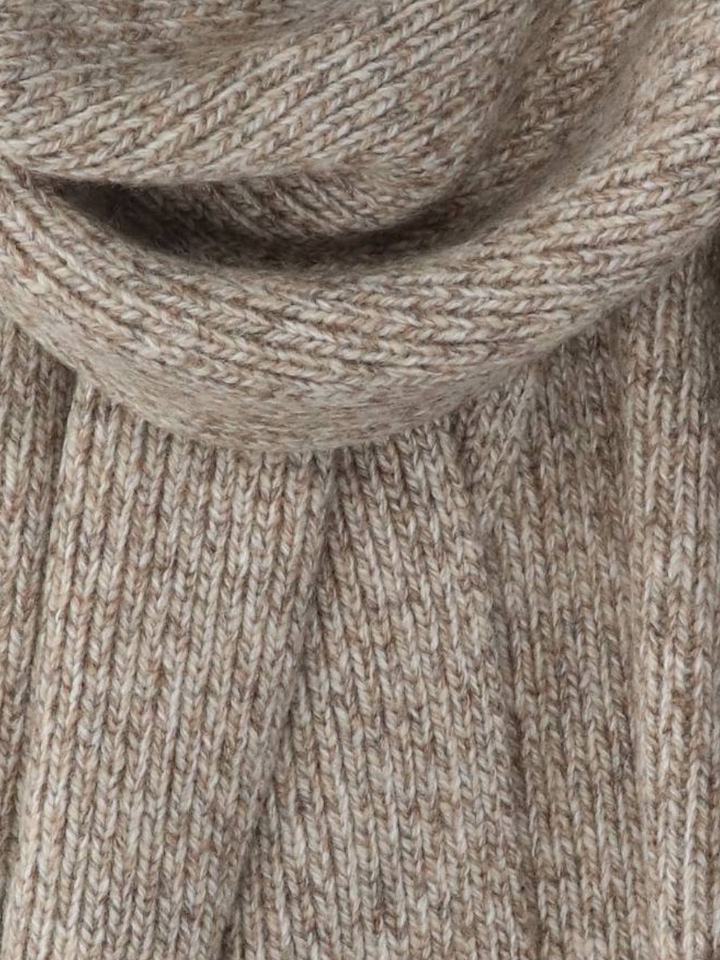 Beige sjaal met spikkelmotief Antwrp 