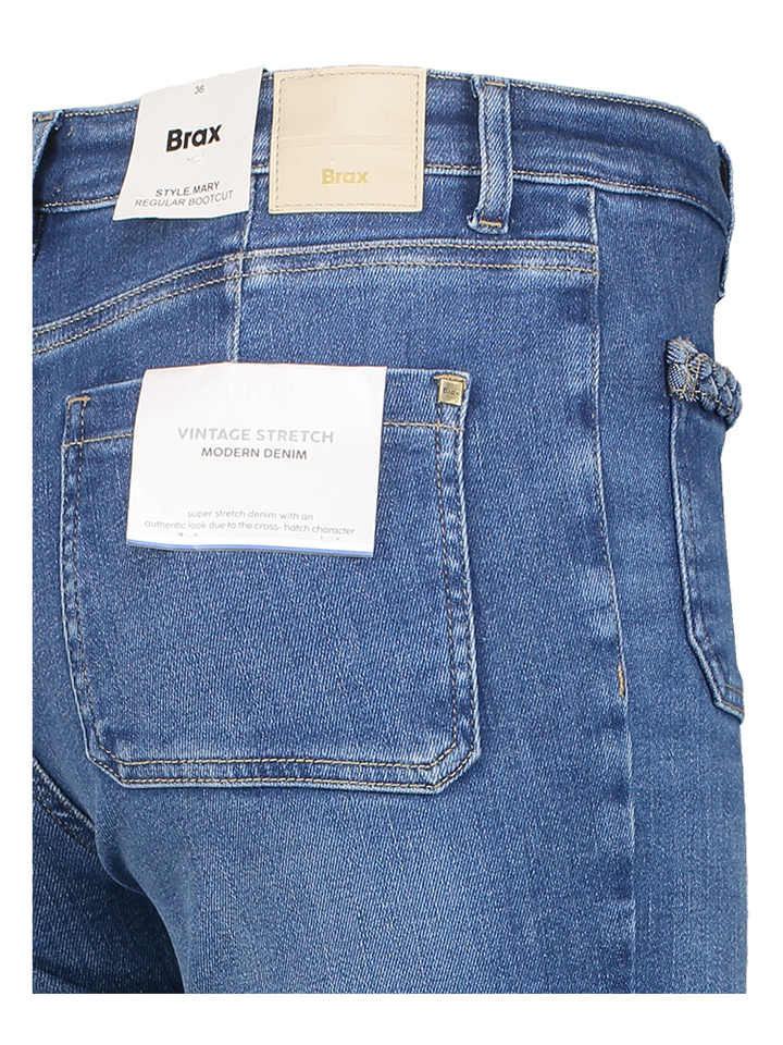 Blauwe straight fit jeans met opgestikte zakken Mary Brax 