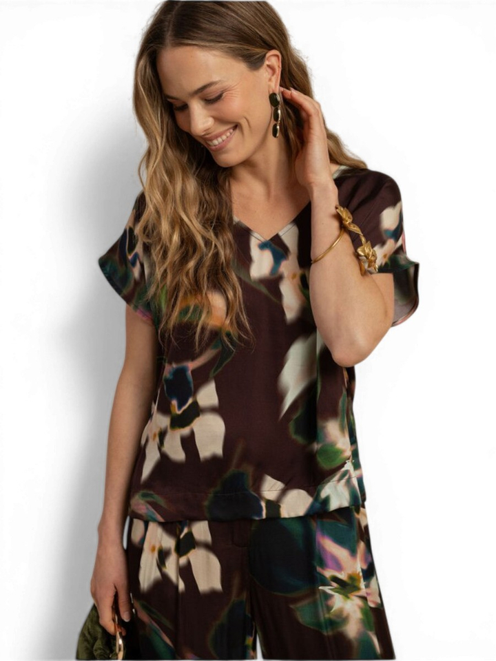 Multicolor bloes met bloemenprint Jutta Studio Anneloes 