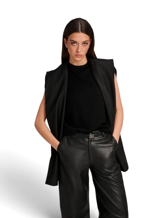 Zwarte blazer zonder mouwen Geneva March23