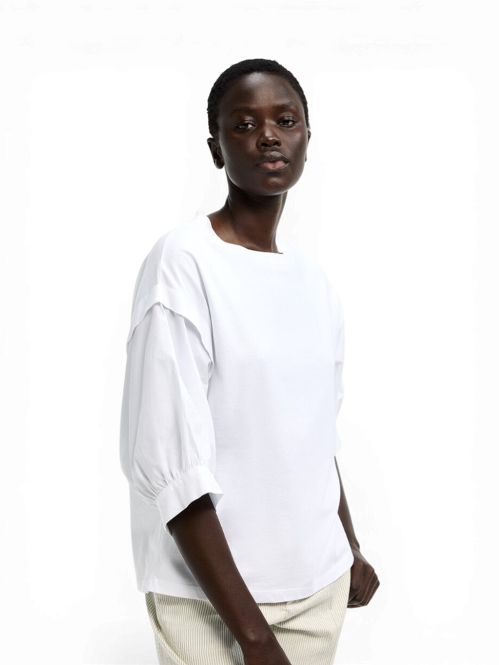 Witte katoenen T-shirt met speciale mouw Feebe Xandres