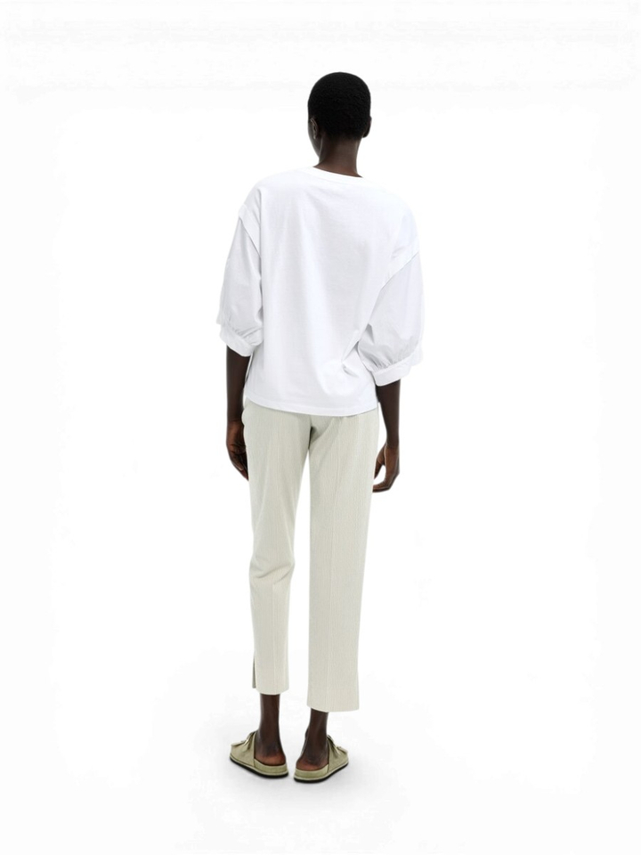 Witte katoenen T-shirt met speciale mouw Feebe Xandres