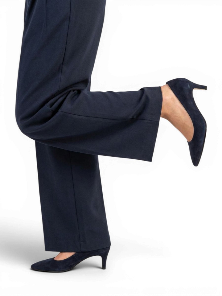 Donkerblauwe pump Gabor