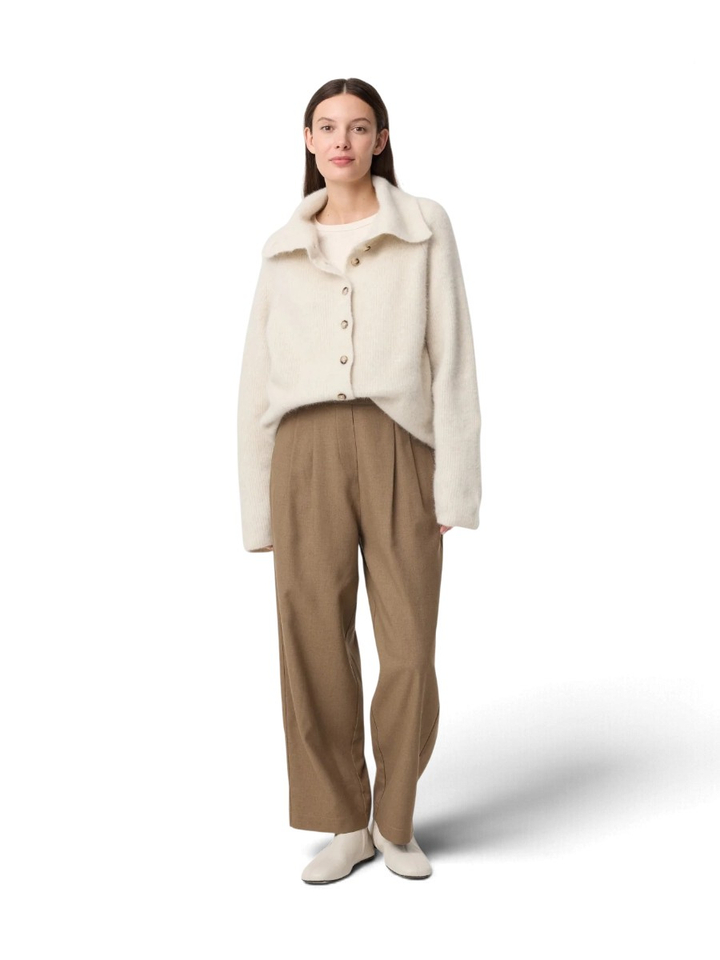 Beige cardigan met knopen Milo Knit-Ted