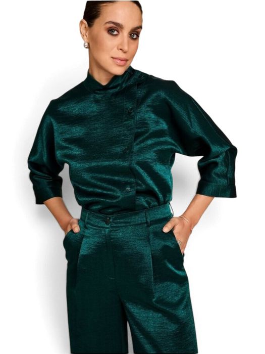 Groene glanzende bloes met knoopdetail Betty Due Amanti