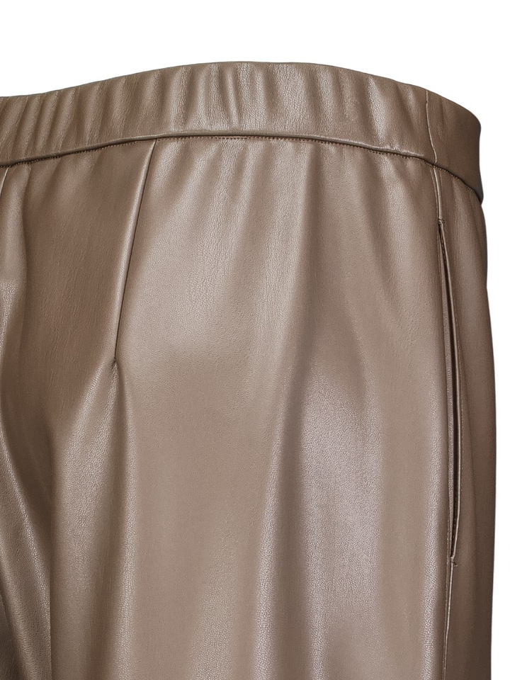 Bruine broek in leatherlook Ode MM