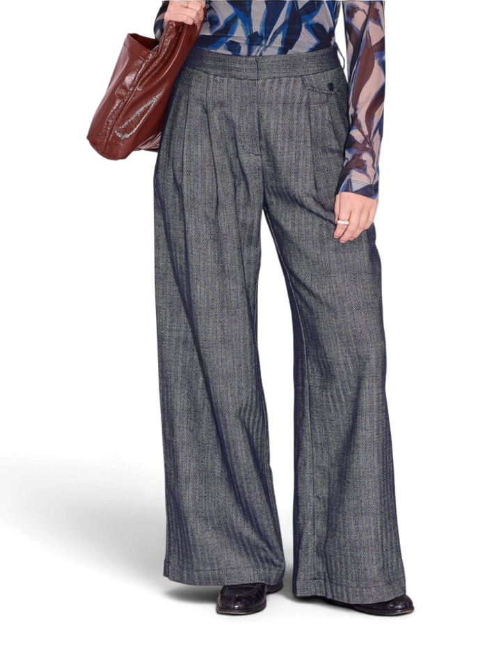 Blauwe wijde broek met print en bandplooi Guy Nathalie Vleeschouwer