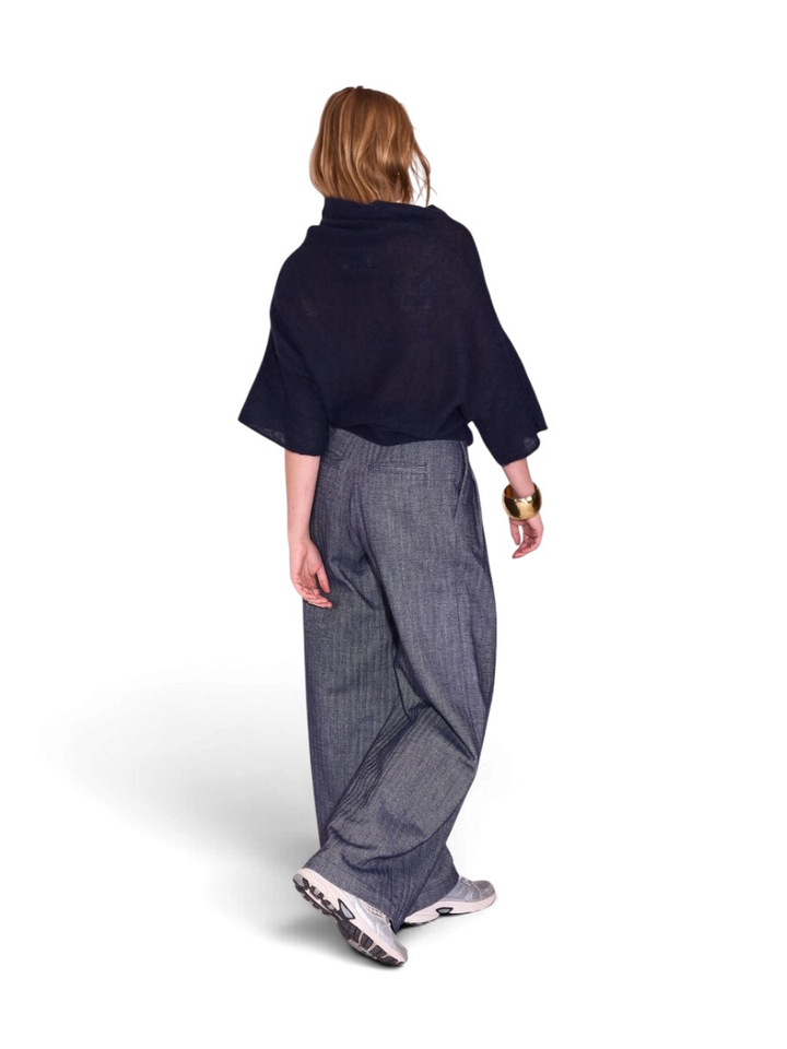 Blauwe wijde broek met print en bandplooi Guy Nathalie Vleeschouwer
