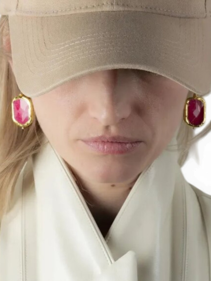 Gouden fuchsia oorbellen Miro Murielle Perrotti 