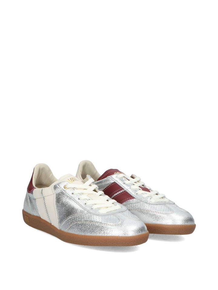 Zilverkleurige lage sneakers met bordeaux accent Pulse Caval 