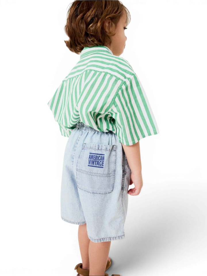 Lichtblauwe jeansshort 