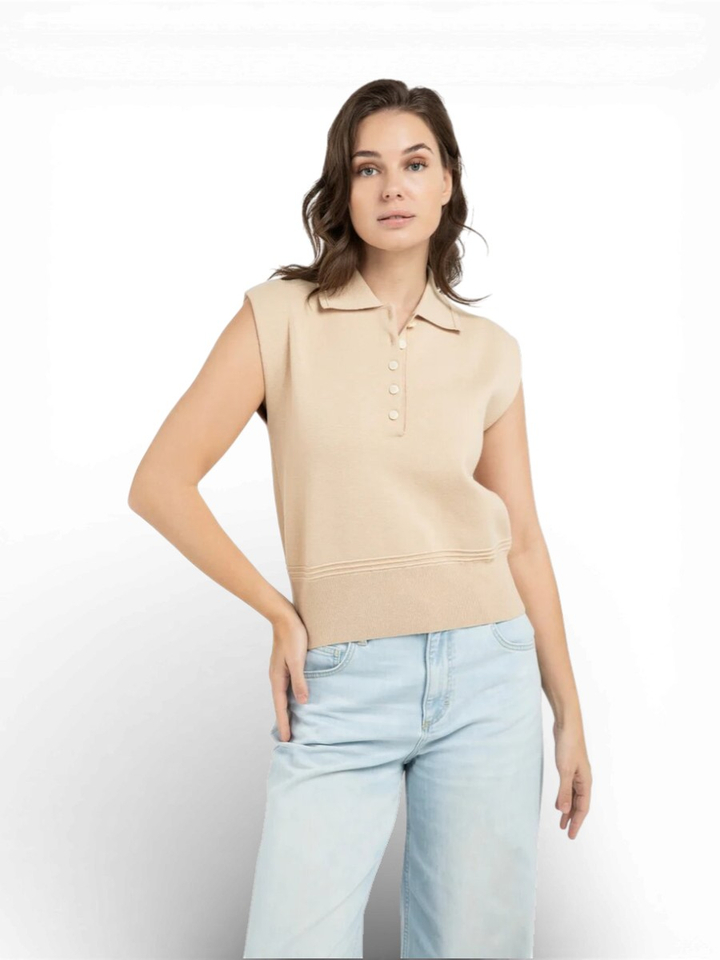 Beige mouwloze trui met kraag en knoopjes YAYA 