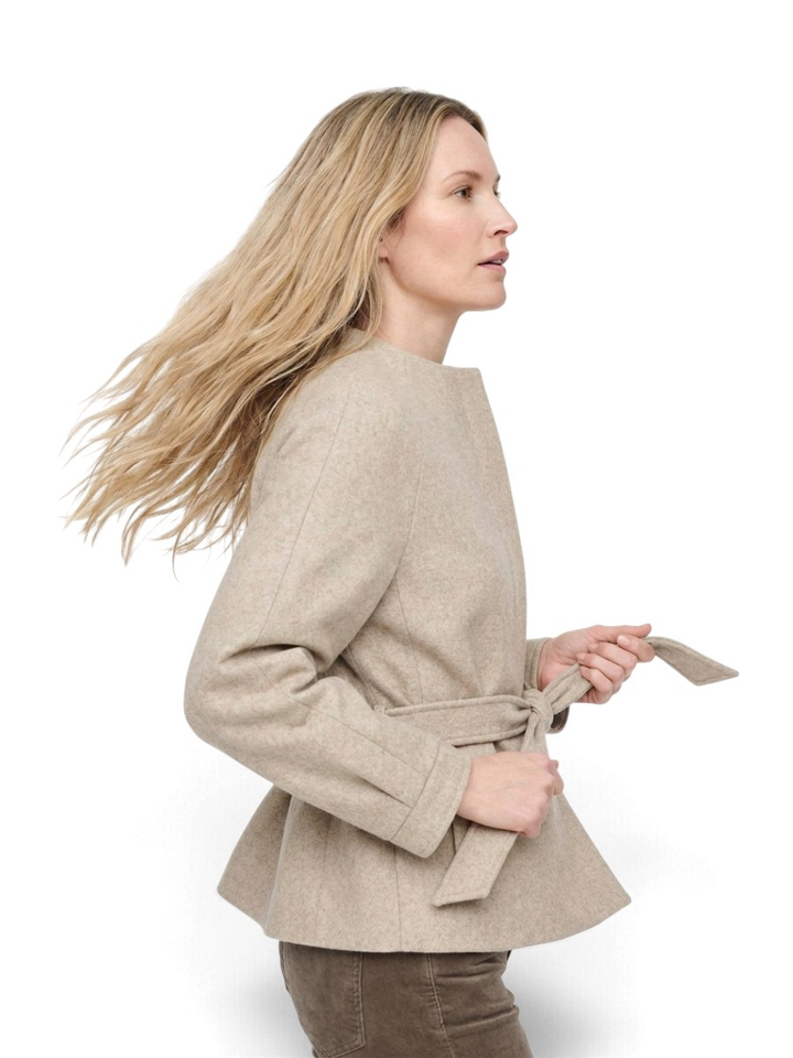 Toffee kleurige jas met riem Cornelia Rino Pelle