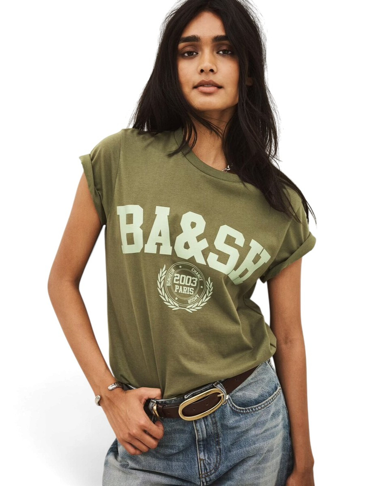 Groene t-shirt met groene letters Ioni Bash 