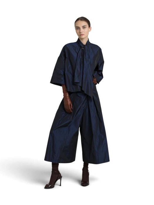Donkerblauwe glanzende broek met bandplooi Timo Gigue