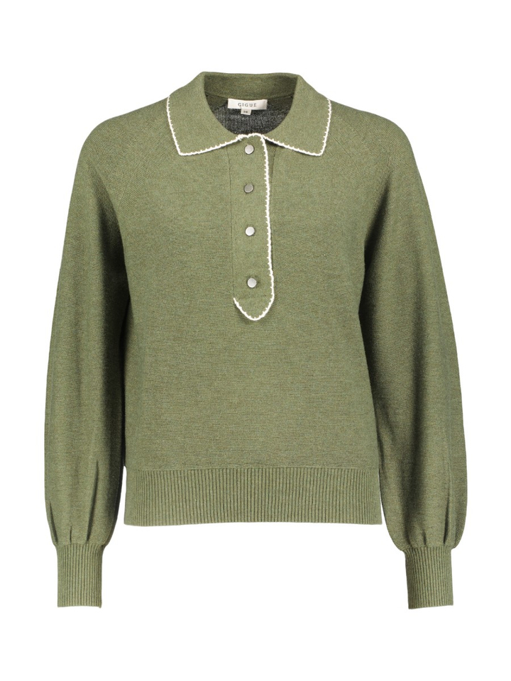 Groene polo in fijne merinomengeling met biesjes op de kraag en knoperij Lyra Gigue