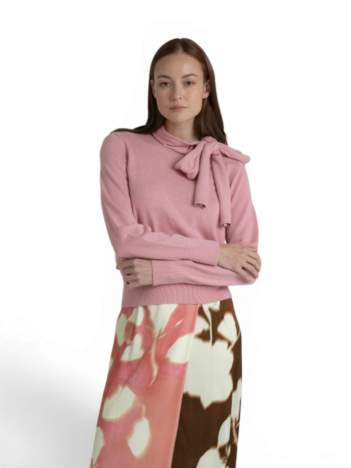 Roze trui met fijne sjaal kraag Lacy Gigue