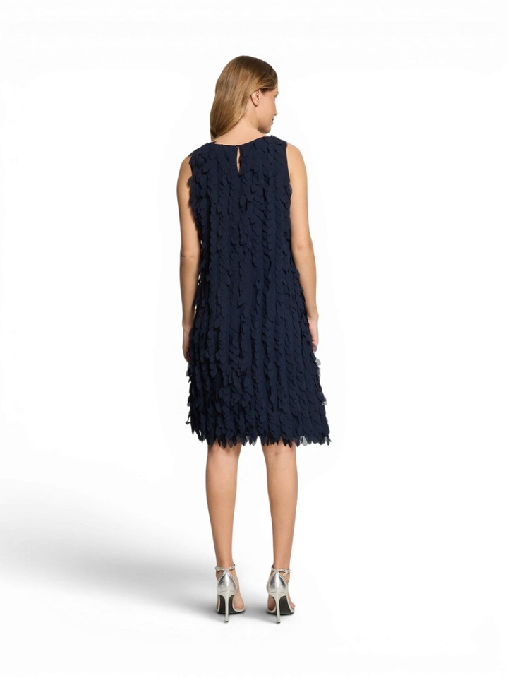 Donkerblauwe jurk met detail Vera Mont 