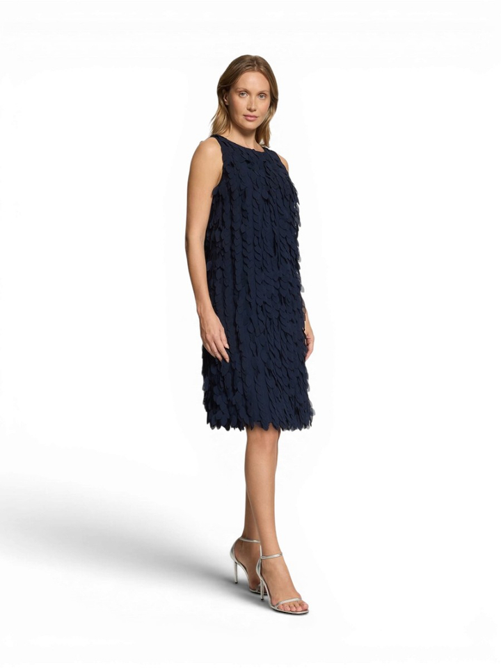 Donkerblauwe jurk met detail Vera Mont 