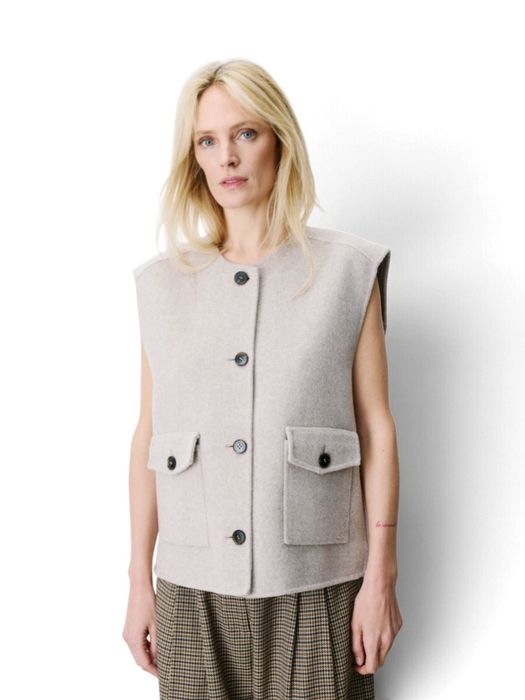 Beige mouwloze wollen gilet Adagio Grace&Mila