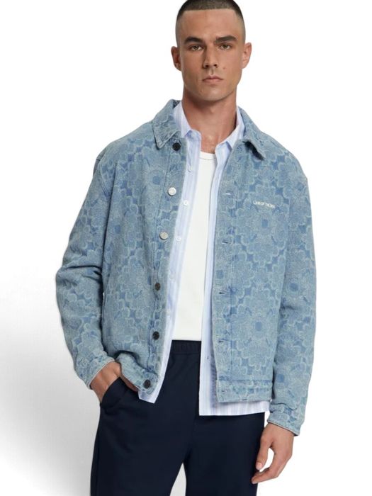 Lichtblauwe jeansvest met bloemeprint Ember Law Of The Sea