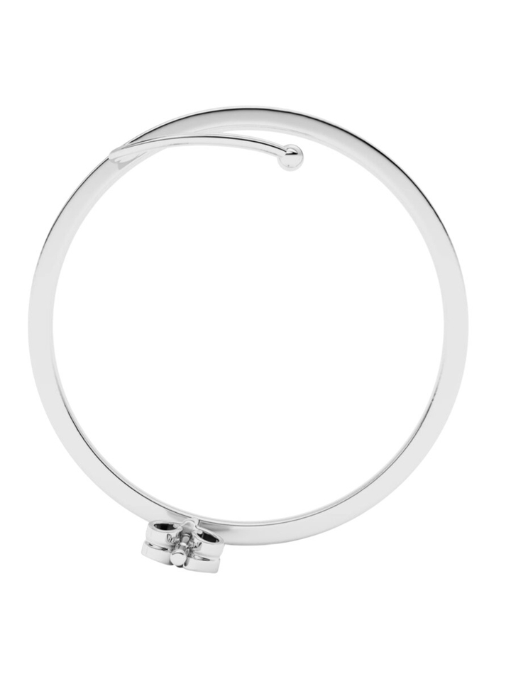 Zilver Kay earstud right Billion Avenue 