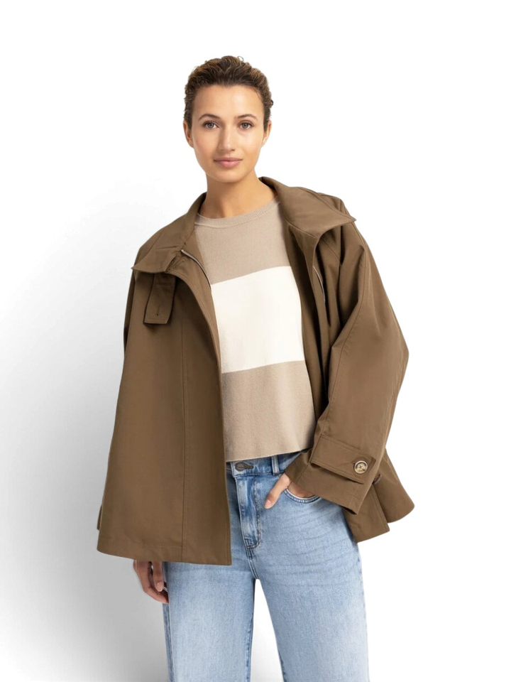 Kaki trenchcoat met opstaande kraag en rugflap Yaya