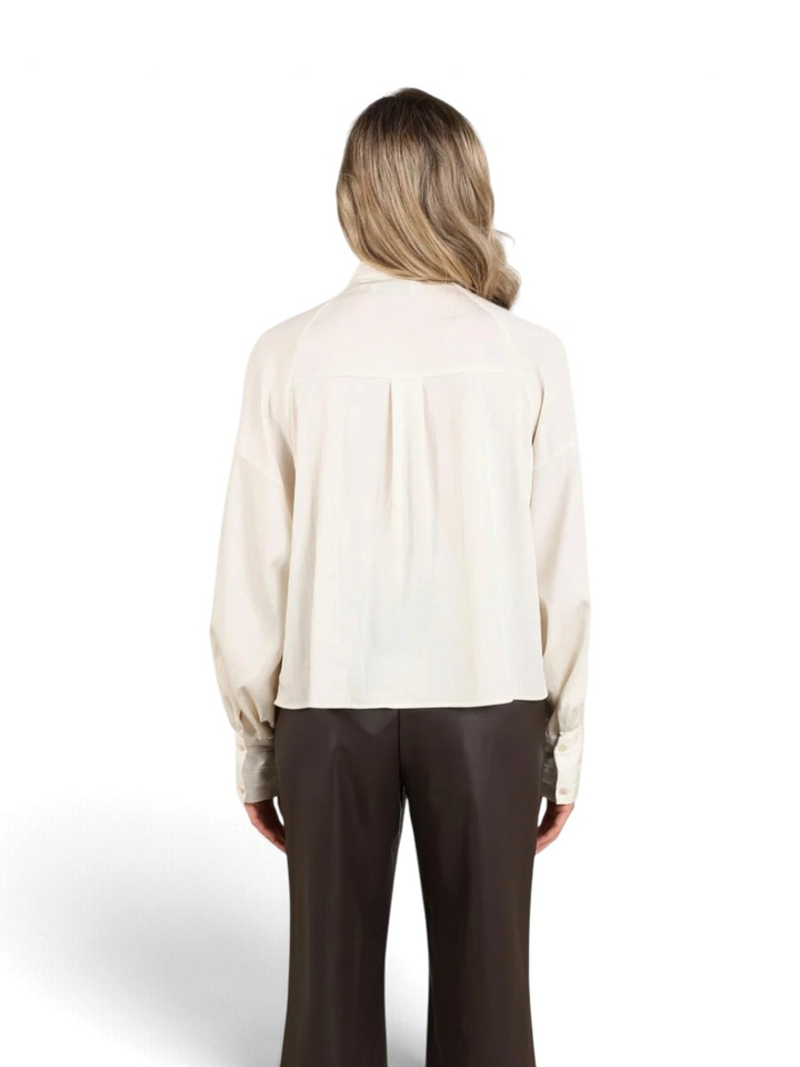 Witte bloes met strik Alexandra Nukus