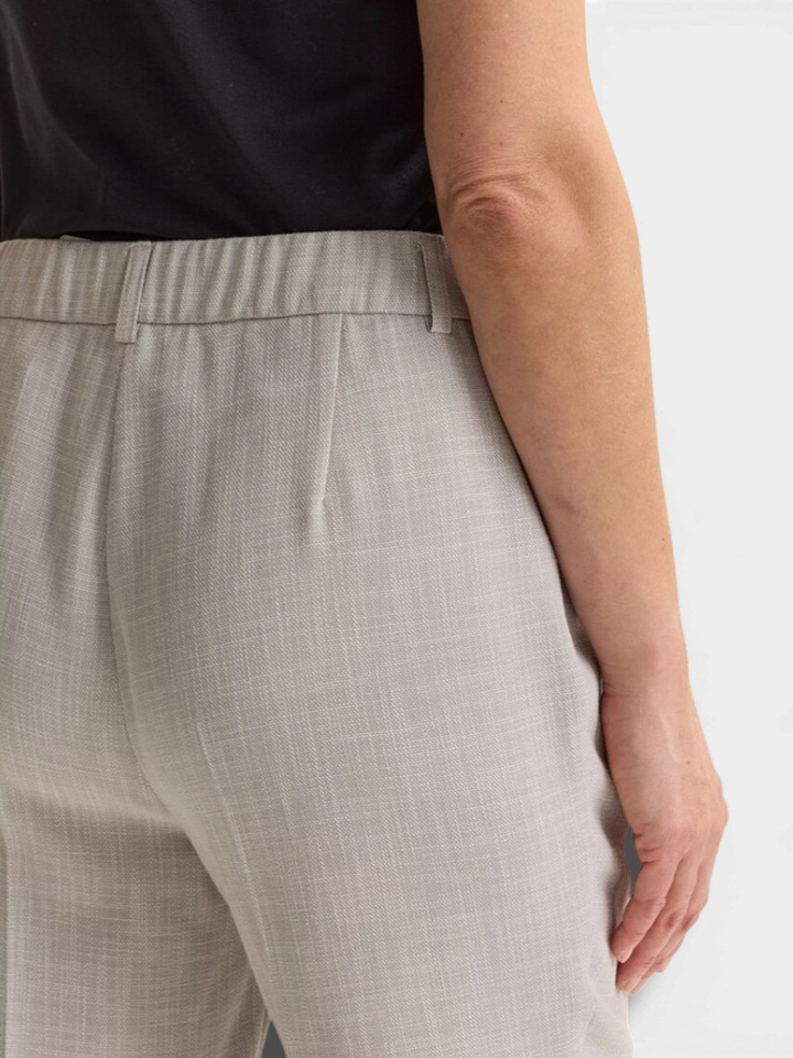 Lichtgrijze geklede broek Costa Mayerline