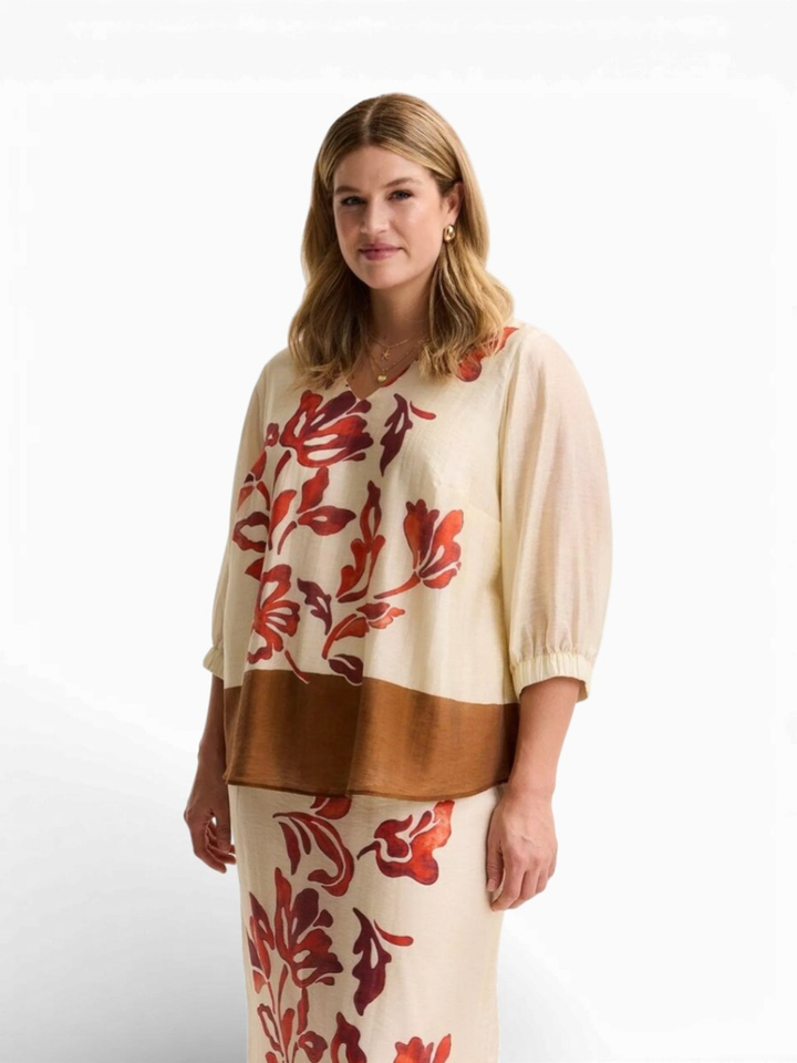 Beige blouse met rode details Junina Mayerline