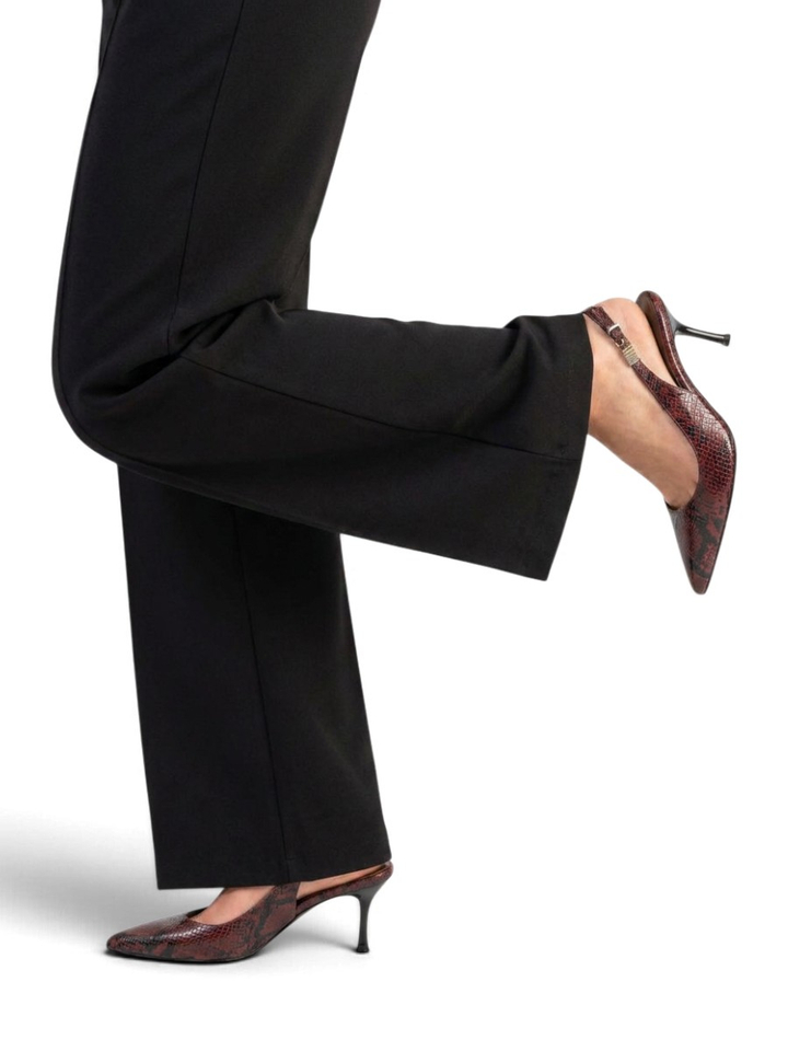 Rust python slingback Rose March 23