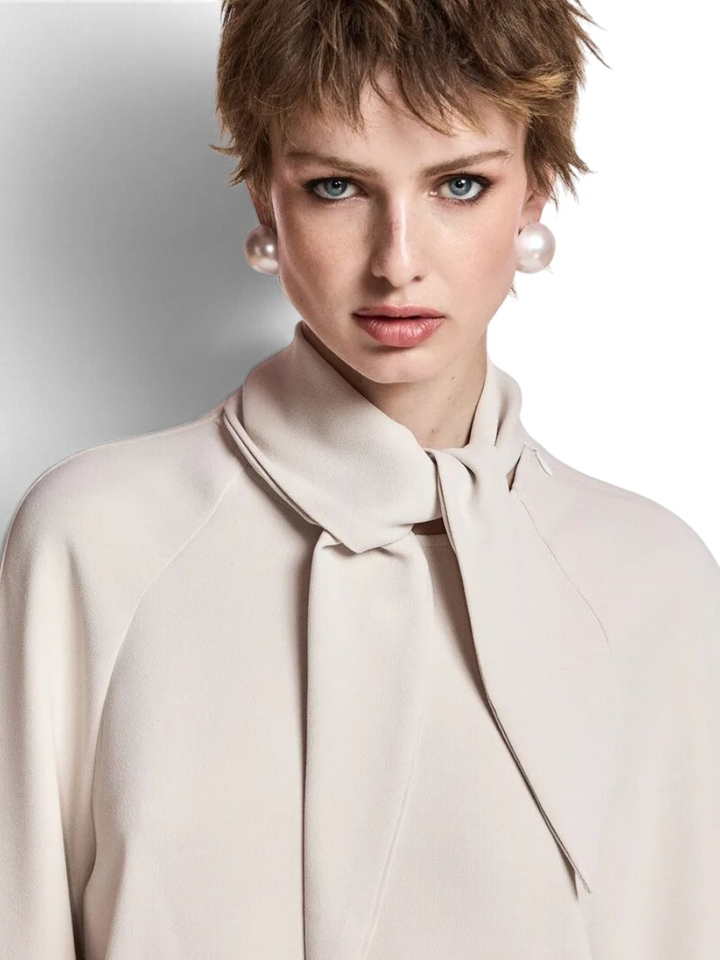Gebroken witte top met sjaalkraag Kassie Essentiel