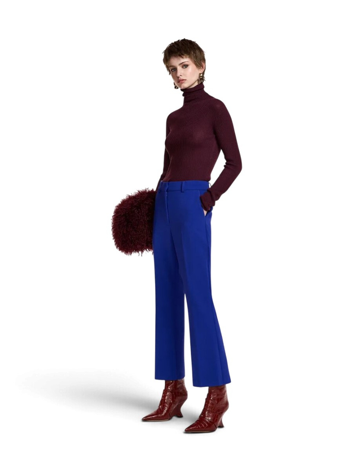 Bordeaux aansluitende pull in ribbel Kelmuse Essentiel