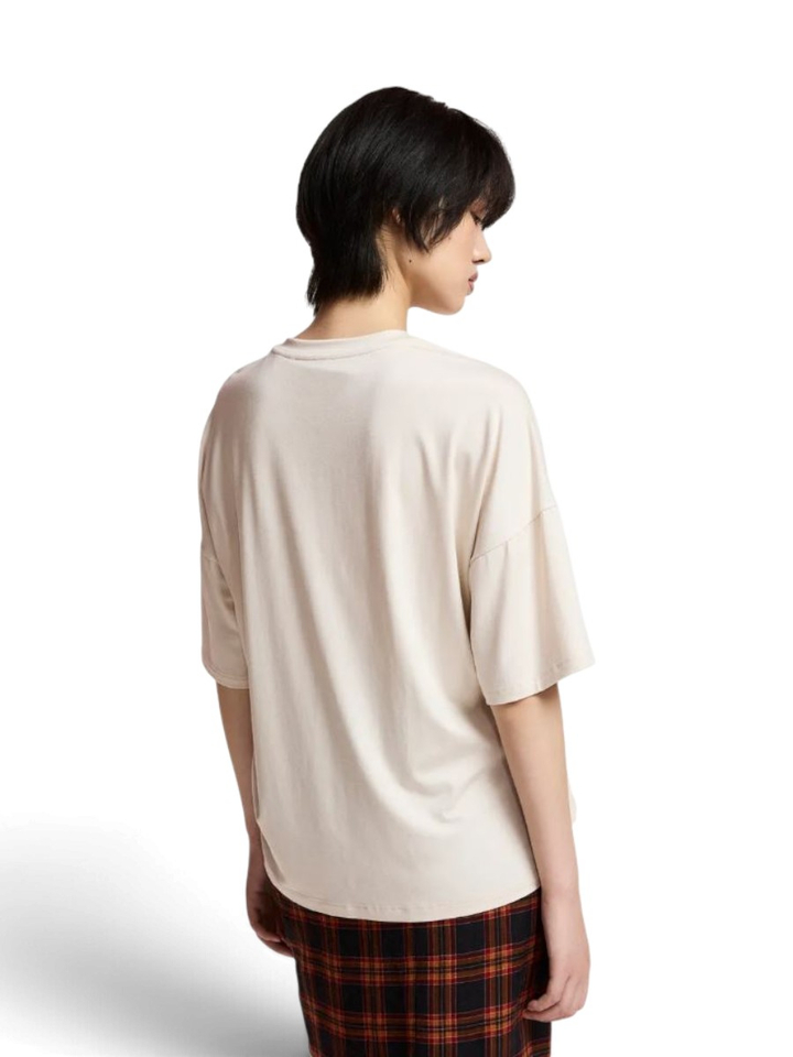 Ecru losvallende t-shirt met gedrapeerd gespdetail Kuba Essentiel