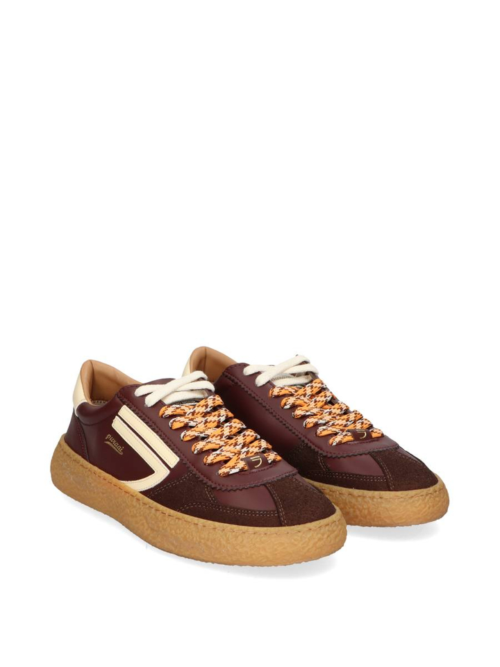 Bruine vintage vegan ecoleather lage sneakers Puraai