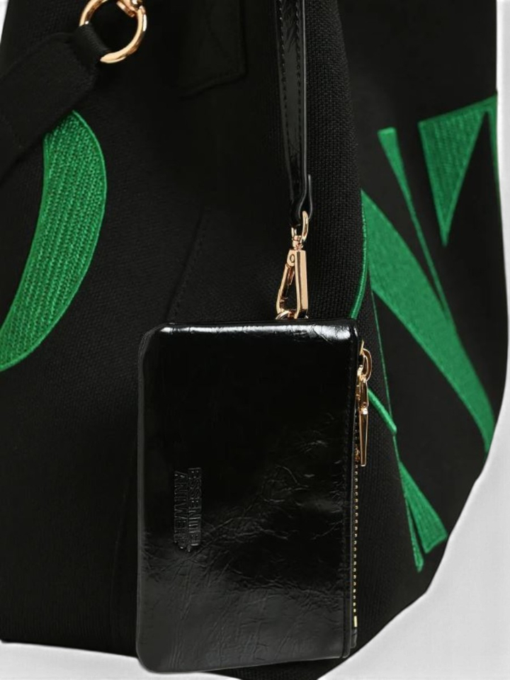 Zwarte en groene shopper met geborduurd Antwerp-logo Karoll Essentiel