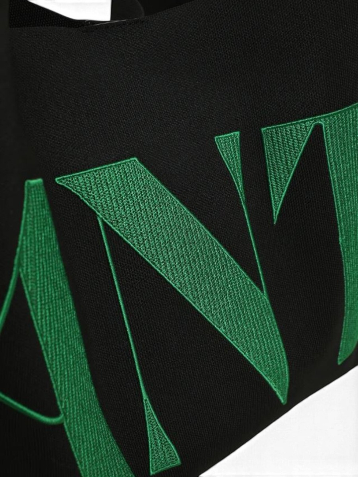 Zwarte en groene shopper met geborduurd Antwerp-logo Karoll Essentiel
