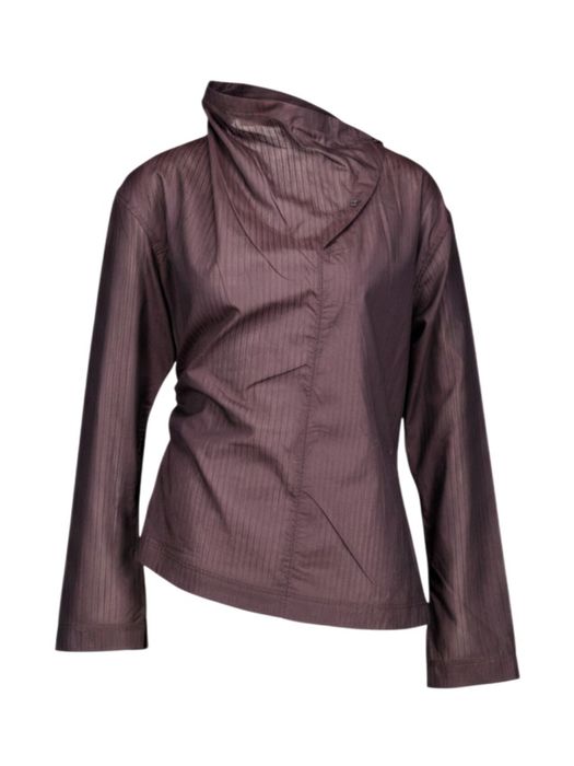 Donkerbruine fijn gestreepte getailleerde blouse met opstaande kraag en knoopdetail Lana Soeur