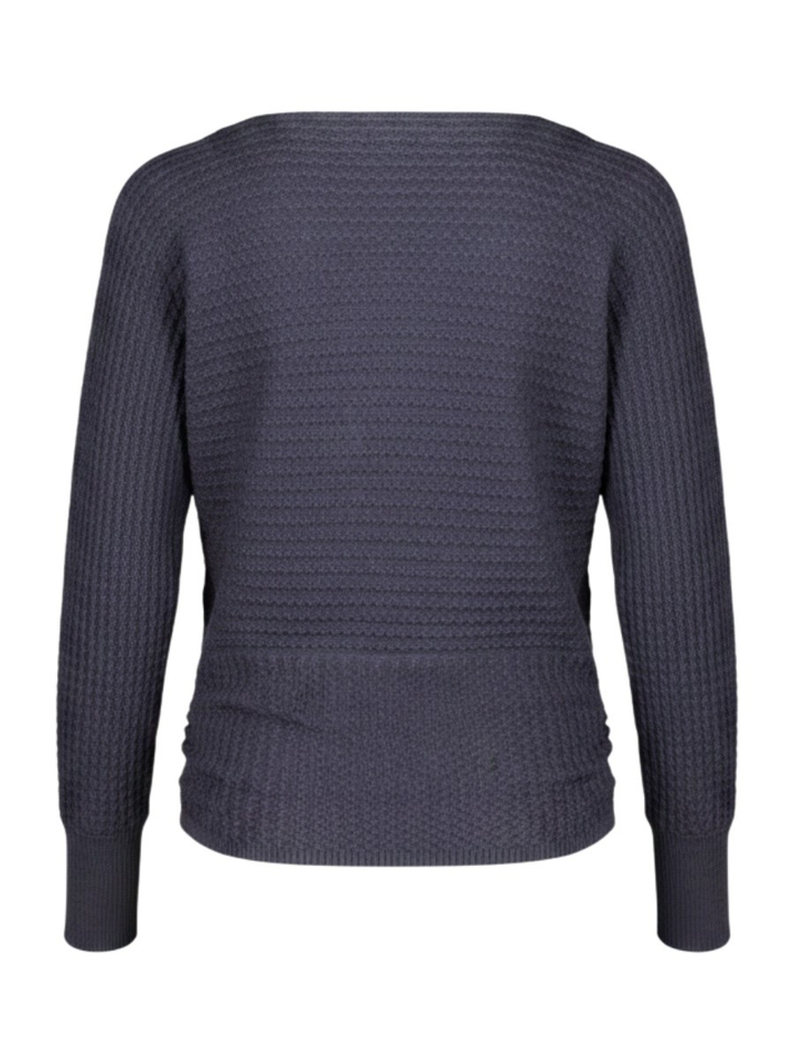 Donkerblauwe trui met ribbelpatroon Caroline Biss