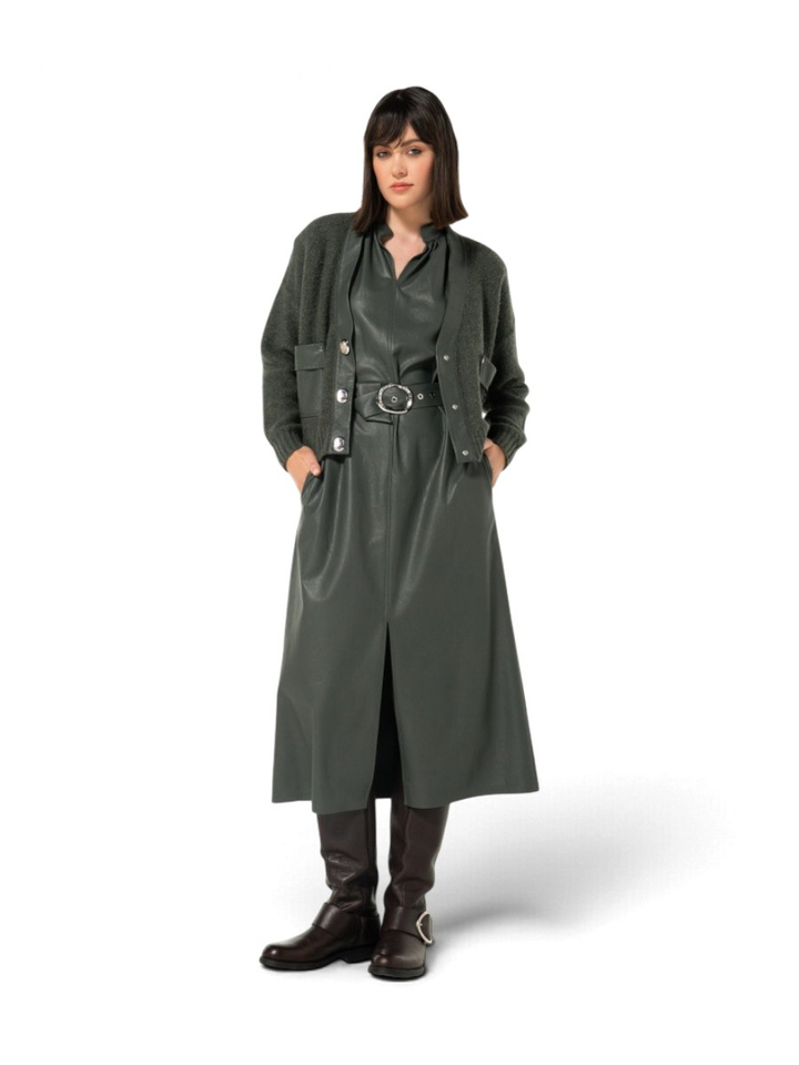 Groene korte cardigan met vegan leather details Caroline Biss 