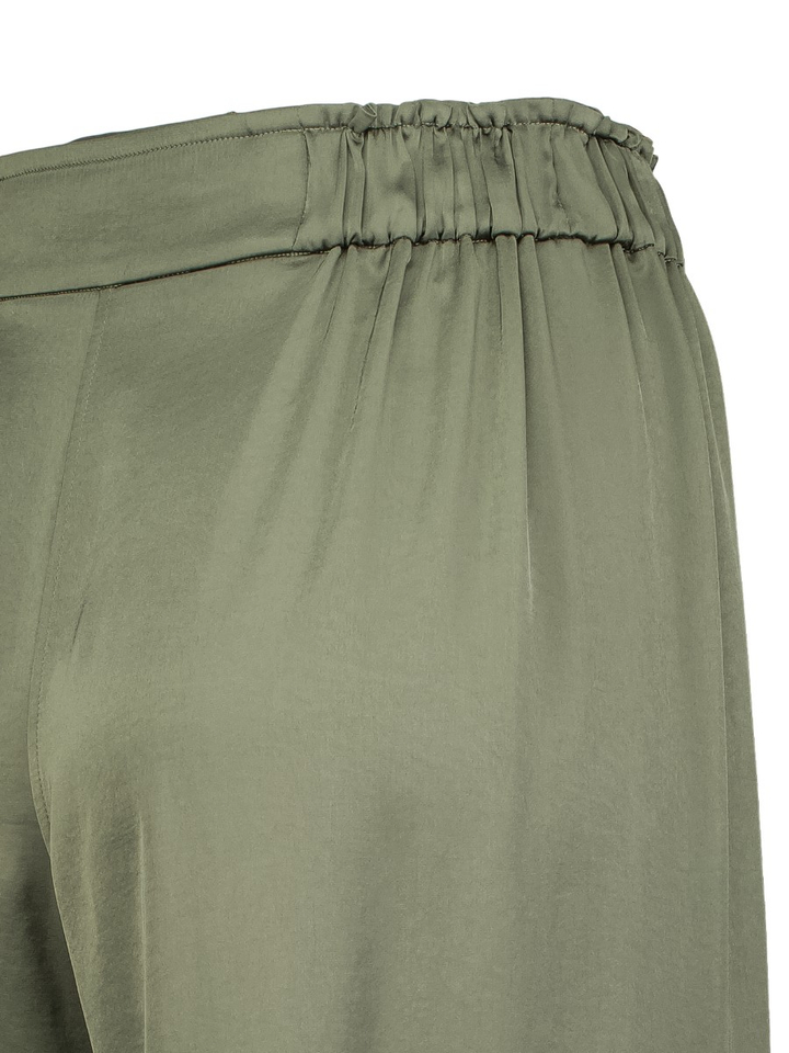 Groene soepelvallende broek Ficeo Natan